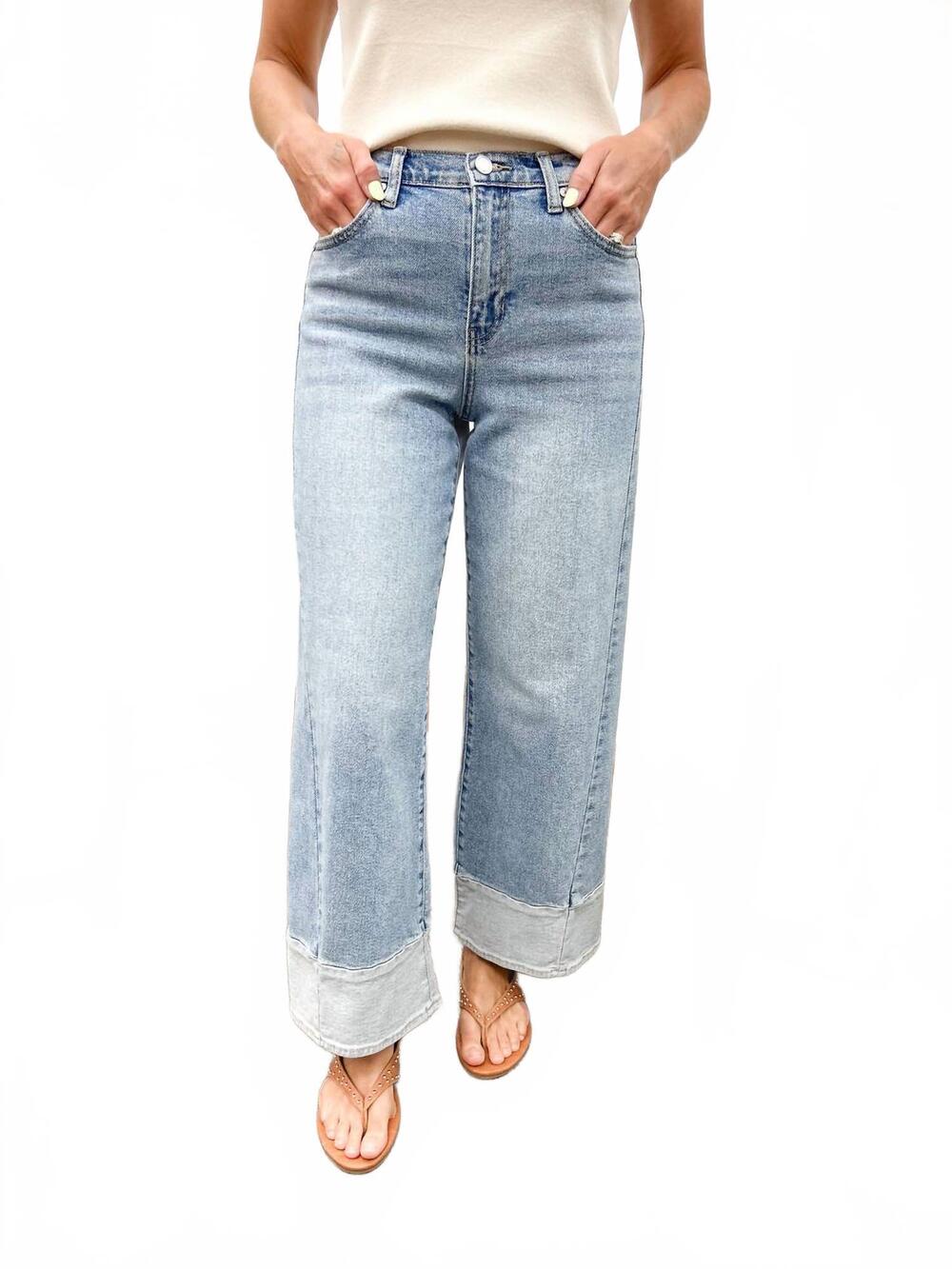 NEW JBD. toned hem seam wide leg jeans in light wash